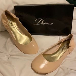 NWT DELMAN Blush/beige Patent ballet flats - still in the box
